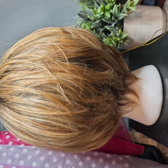 NWT Belle Tress Spice Girl Wig - Picture 3 of 10